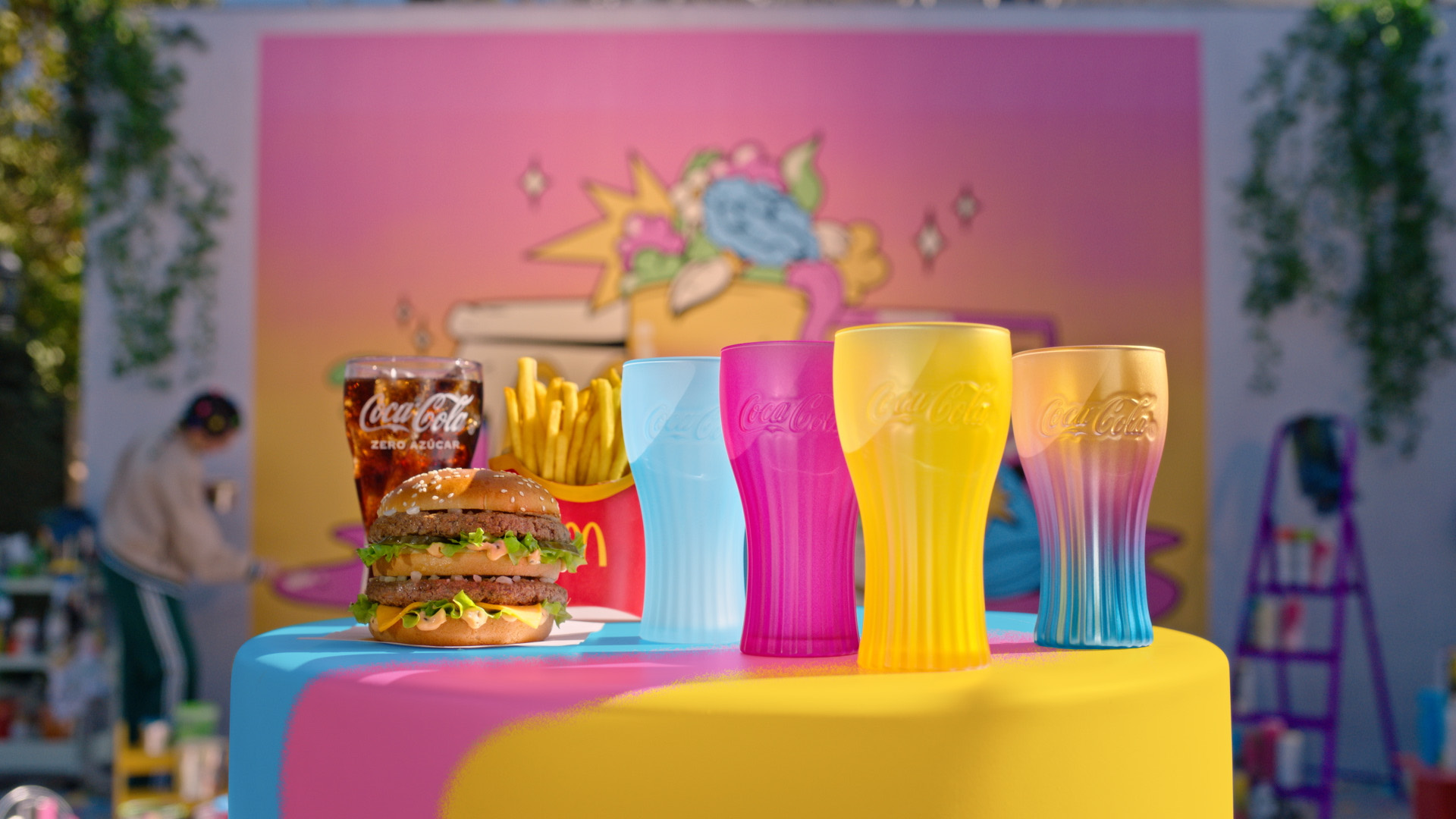30679 McDonalds Promo Vasos Feb24 10s Cast Limpia Subclip 005.00000190
