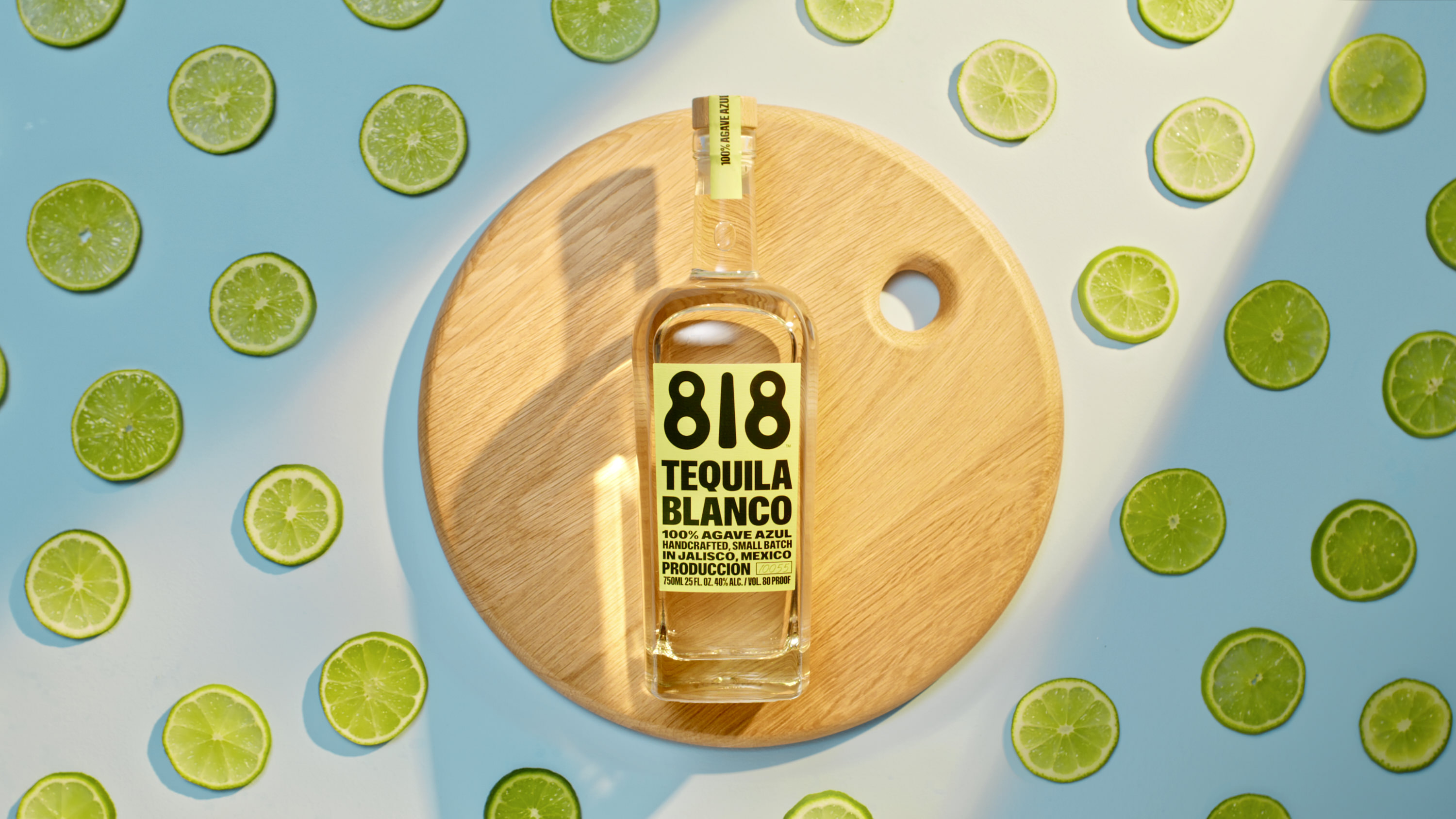 818 BOTTLE LIMES CUTTING BOARD