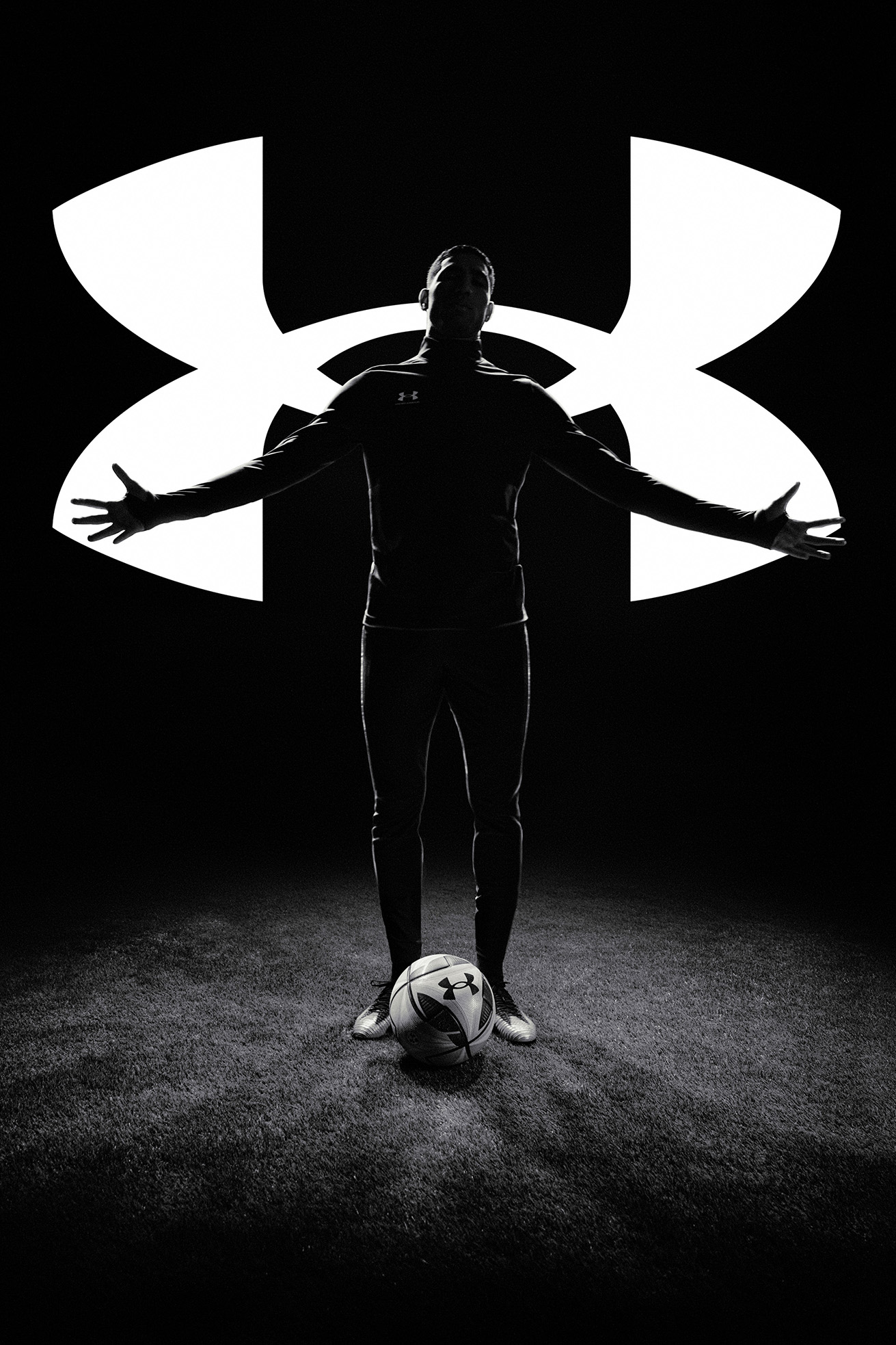 UNDER ARMOR SHOT 06 0030 150dpi