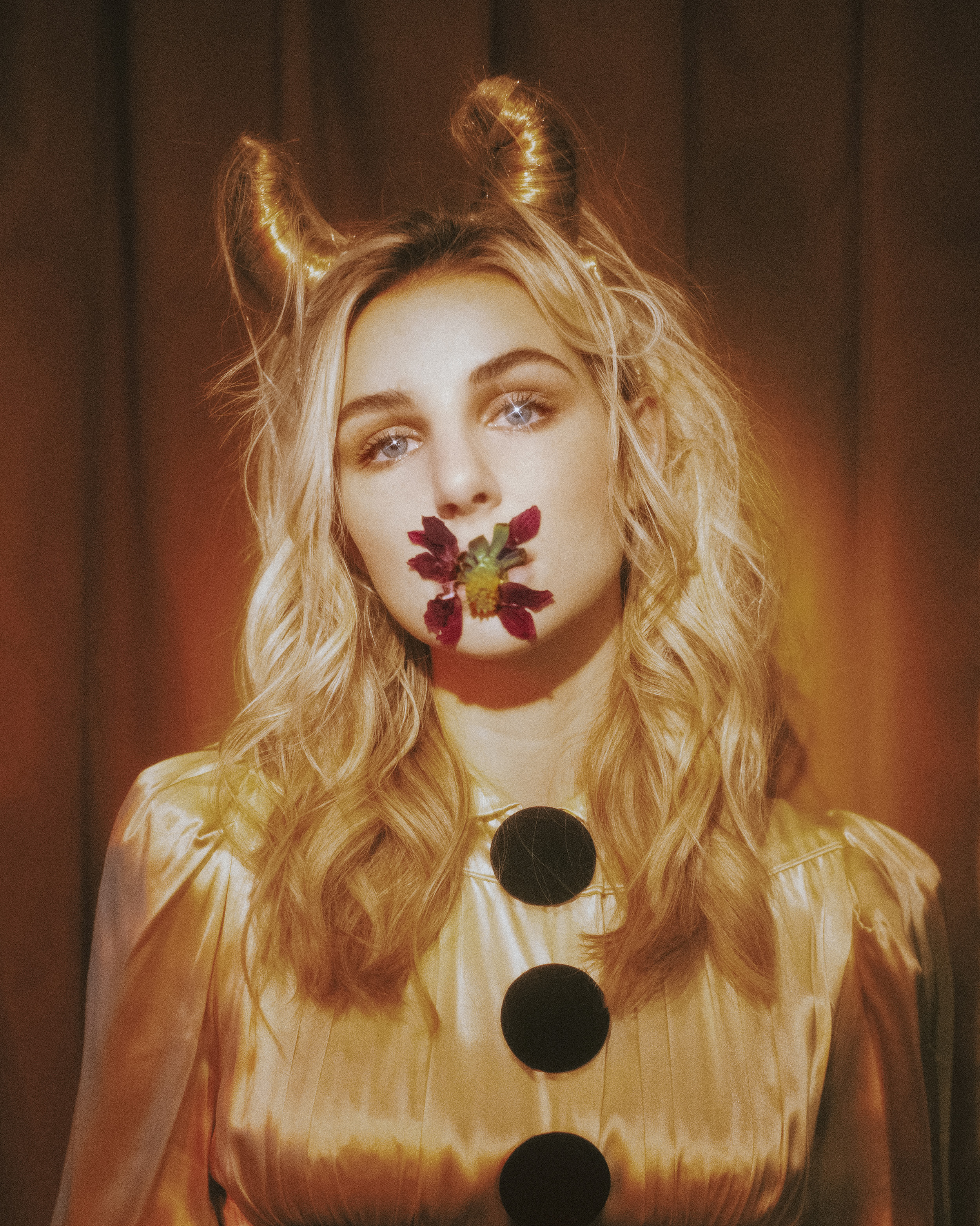 ValheriaRocha Hollyweird 1 v2